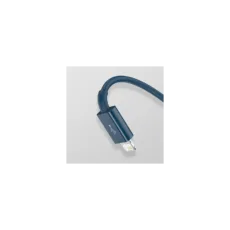 Zbliżenie wtyku Lightning kabla 3w1 Baseus Superior z elastycznym odciążeniem przewodu