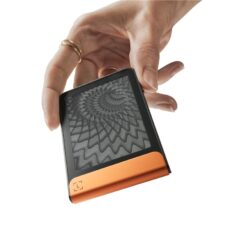 Ekran e-ink w Ledger Flex BTC Orange
