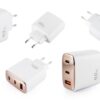 Biała wieloportowa ładowarka sieciowa GaN z podłączonym kablem USB-C