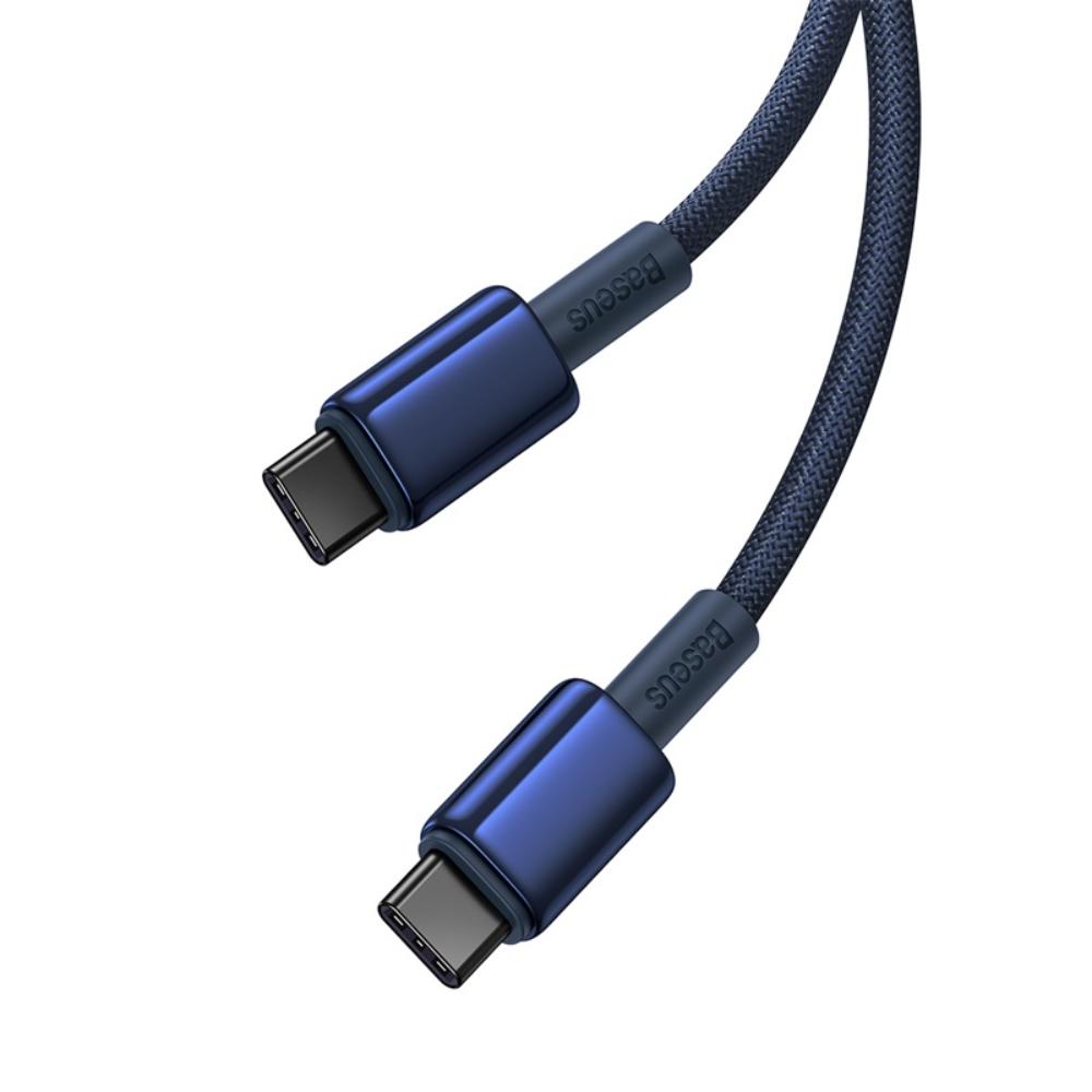 Baseus Tungsten Gold – wtyki USB-C ze stopu cynku Dwa wtyki USB-C kabla Baseus Tungsten Gold ze stopu cynku na tle nylonowego oplotu