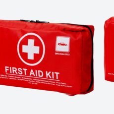Apteczka samochodowa pierwszej pomocy First Aid Kit DIN 13164:2022, 41 elementów - czerwona